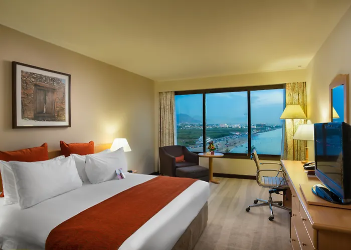 Crowne Plaza Muscat By Ihg