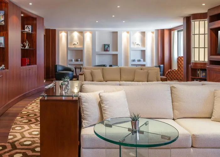 Sheraton Oman Hotel, Muscat